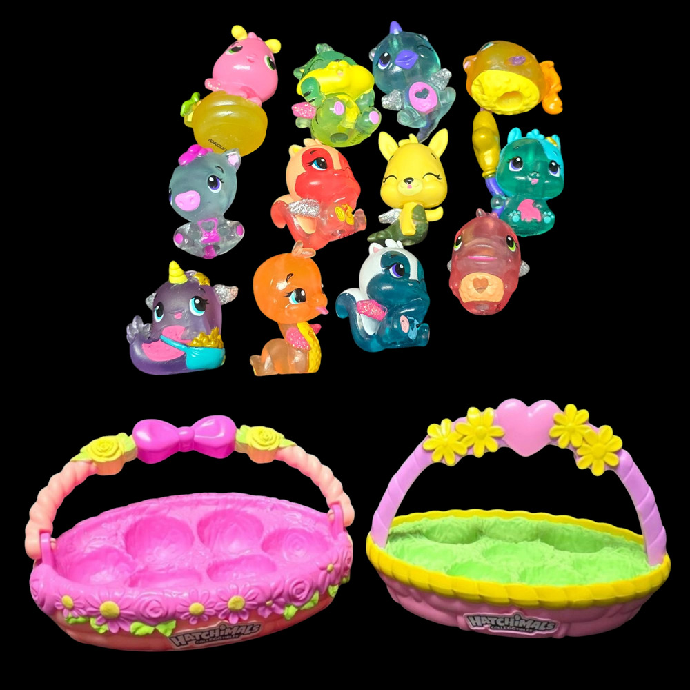 Hatchimals ColleGGtibles Pink & Purple Easter Baskets with 12 Figurines